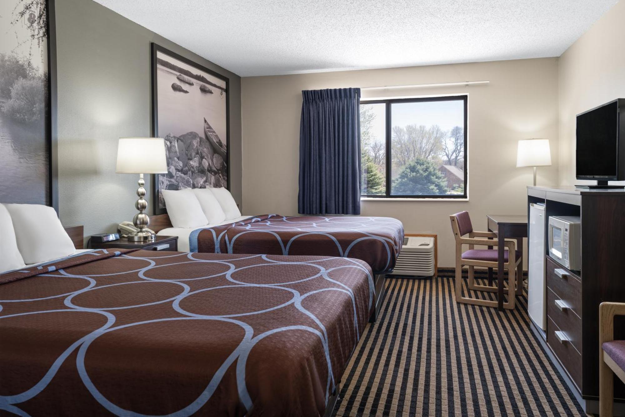 Hotel Super 8 By Wyndham Humboldt Exteriér fotografie