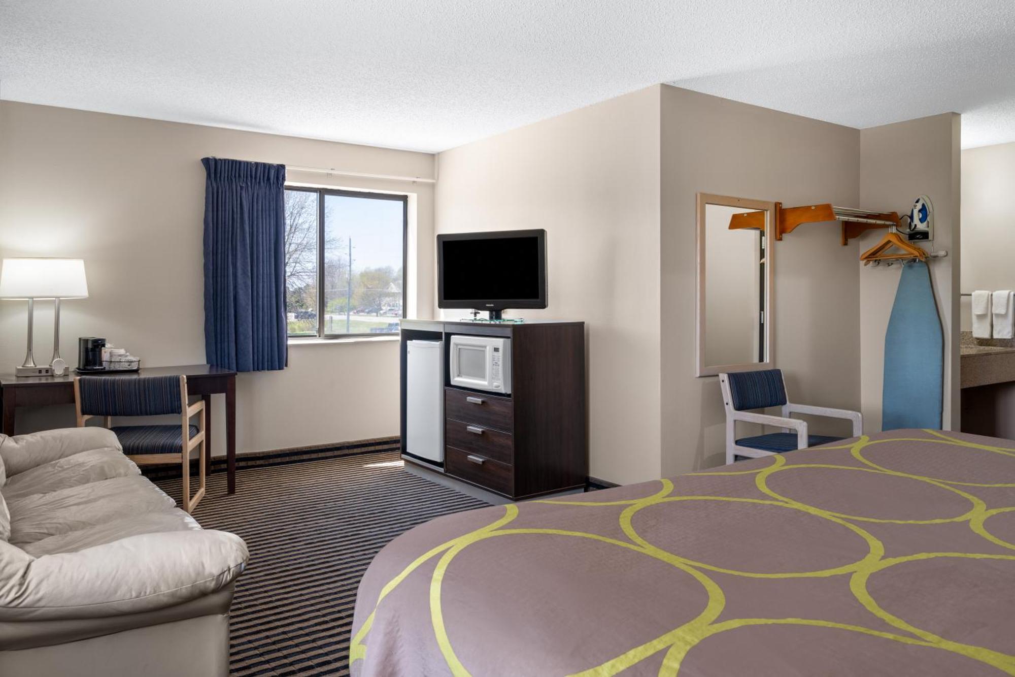 Hotel Super 8 By Wyndham Humboldt Exteriér fotografie